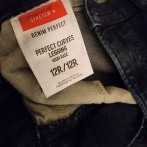 Denim Perfect Curves Legging High Rise